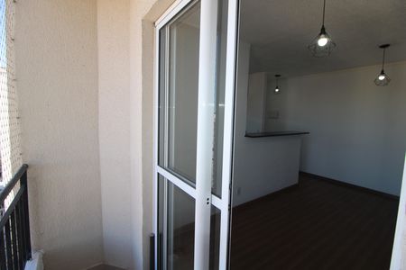Apartamento para alugar com 49m², 2 quartos e 1 vagaSala / Cozinha - Varanda