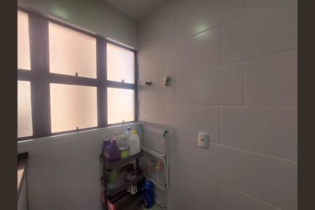 Apartamento à venda com 69m², 3 quartos e 1 vagaÁrea de Serviço