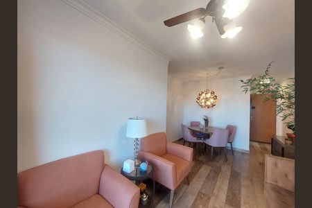 Apartamento à venda com 69m², 3 quartos e 1 vagaSala