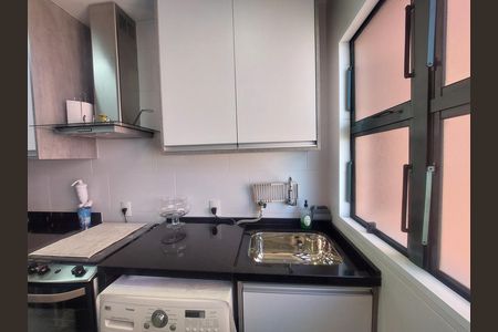 Apartamento à venda com 69m², 3 quartos e 1 vagaÁrea de Serviço