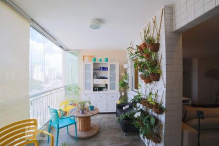 Apartamento à venda com 3 quartos, 117m² em Jardim Taquaral, São Paulo