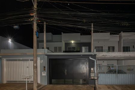 Fachada  de casa à venda com 2 quartos, 65m² em Parque Santo Antonio (nova Veneza), Sumaré