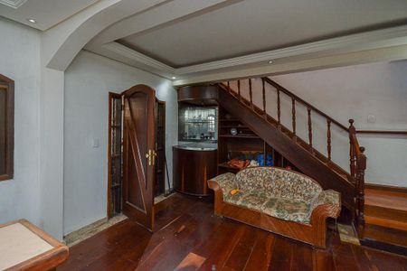 Casa à venda com 270m², 3 quartos e 3 vagas