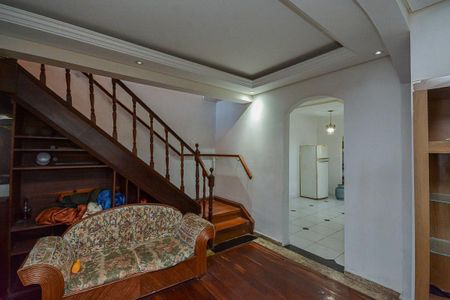 Casa à venda com 270m², 3 quartos e 3 vagas