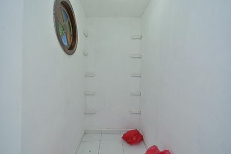 Casa à venda com 3 quartos, 270m² em Jardim Guanhembu, São Paulo
