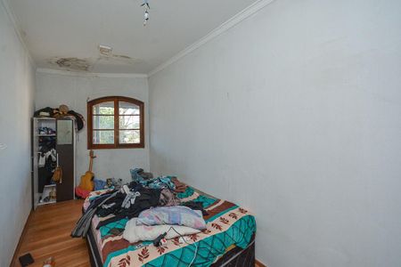 Casa à venda com 3 quartos, 270m² em Jardim Guanhembu, São Paulo