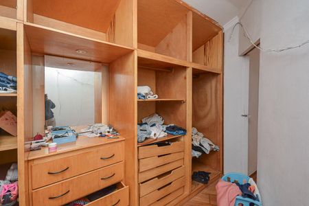 Casa à venda com 270m², 3 quartos e 3 vagas