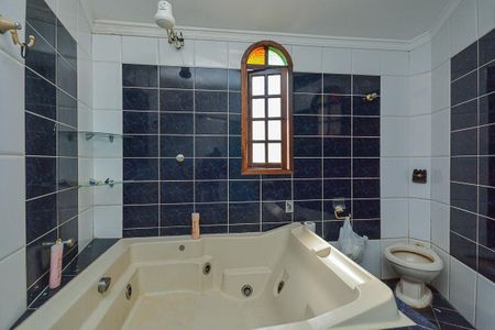 Casa à venda com 270m², 3 quartos e 3 vagas