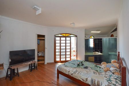 Casa à venda com 270m², 3 quartos e 3 vagas