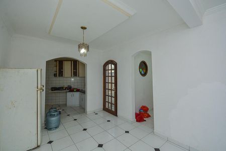 Casa à venda com 270m², 3 quartos e 3 vagas