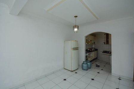 Casa à venda com 270m², 3 quartos e 3 vagas