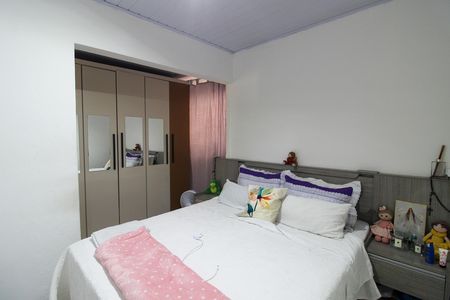 Casa à venda com 125m², 4 quartos e 2 vagas Casa à venda com 125m², 4 quartos e 2 vagasQuarto 1