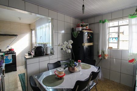 Casa à venda com 125m², 4 quartos e 2 vagas Casa à venda com 125m², 4 quartos e 2 vagasCozinha