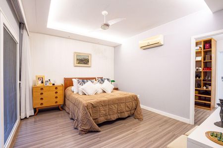 Casa à venda com 349m², 4 quartos e sem vaga