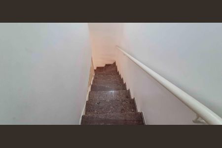Casa de condomínio à venda com 65m², 2 quartos e 2 vagas Casa de condomínio à venda com 65m², 2 quartos e 2 vagasCorredor