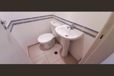 Casa de condomínio à venda com 65m², 2 quartos e 2 vagas Casa de condomínio à venda com 65m², 2 quartos e 2 vagasLavabo