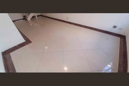 Sala de casa de condomínio à venda com 2 quartos, 65m² em Jardim Sarah, São Paulo