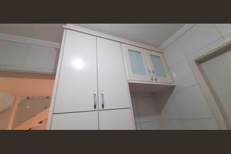 Casa de condomínio à venda com 65m², 2 quartos e 2 vagas Casa de condomínio à venda com 65m², 2 quartos e 2 vagasCozinha