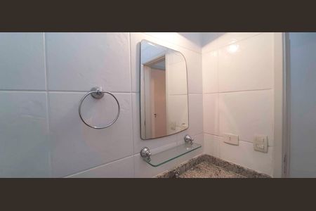 Casa de condomínio à venda com 65m², 2 quartos e 2 vagas Casa de condomínio à venda com 65m², 2 quartos e 2 vagasBanheiro