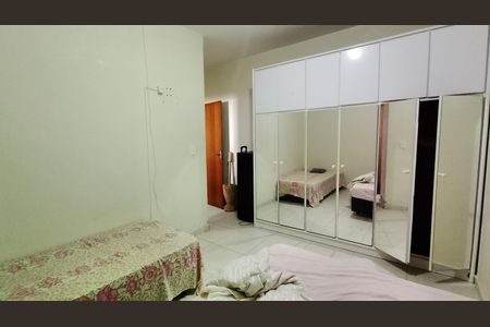 Quarto 1 de casa para alugar com 3 quartos, 1130m² em Ipelândia, Suzano