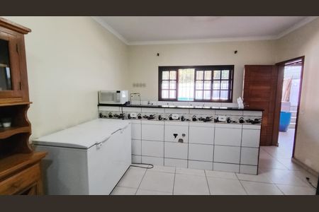 Cozinha  de casa para alugar com 3 quartos, 1130m² em Ipelândia, Suzano