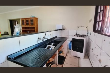 Cozinha  de casa para alugar com 3 quartos, 1130m² em Ipelândia, Suzano