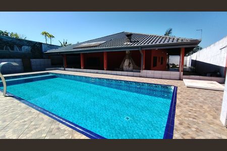 Casa para alugar com 1130m², 3 quartos e 5 vagas Casa para alugar com 1130m², 3 quartos e 5 vagasPiscina