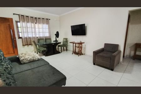 Sala de casa para alugar com 3 quartos, 1130m² em Ipelândia, Suzano