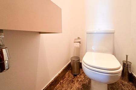 Apartamento à venda com 130m², 4 quartos e 2 vagas Apartamento à venda com 130m², 4 quartos e 2 vagasLavabo