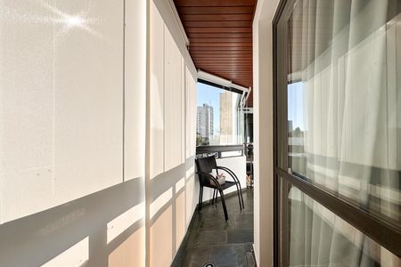 Apartamento à venda com 130m², 4 quartos e 2 vagas Apartamento à venda com 130m², 4 quartos e 2 vagasSacada