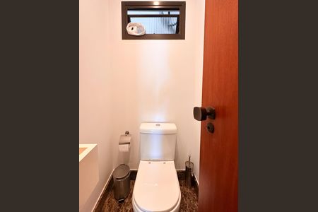 Apartamento à venda com 130m², 4 quartos e 2 vagas Apartamento à venda com 130m², 4 quartos e 2 vagasLavabo
