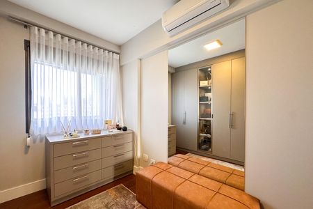 Apartamento à venda com 130m², 4 quartos e 2 vagas Apartamento à venda com 130m², 4 quartos e 2 vagasQuarto 2