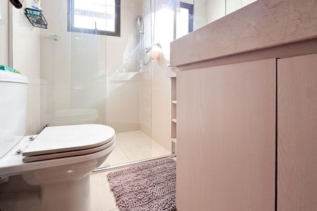 Apartamento à venda com 130m², 4 quartos e 2 vagas Apartamento à venda com 130m², 4 quartos e 2 vagasBanheiro Social