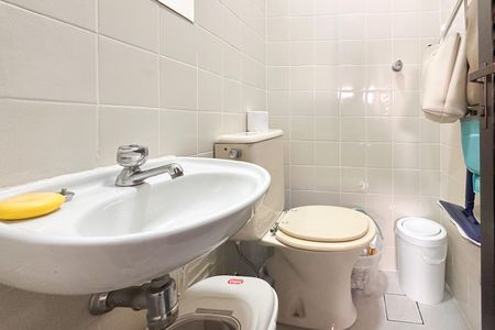Apartamento à venda com 130m², 4 quartos e 2 vagas Apartamento à venda com 130m², 4 quartos e 2 vagasBanheiro de serviço