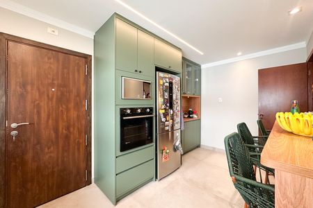 Apartamento à venda com 130m², 4 quartos e 2 vagas Apartamento à venda com 130m², 4 quartos e 2 vagasCozinha