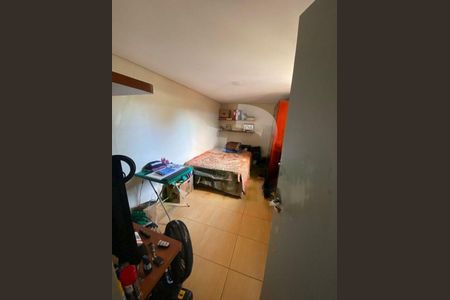 Casa à venda com 3 quartos, 220m² em Vila Maracanã, São Paulo