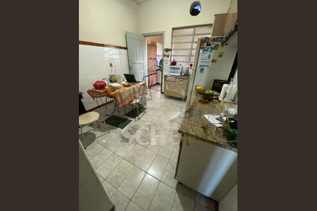 Casa à venda com 3 quartos, 220m² em Vila Maracanã, São Paulo