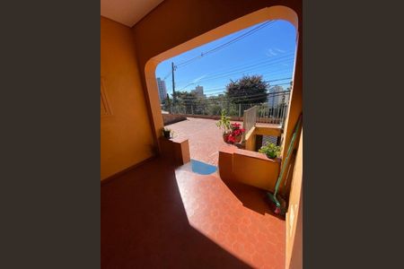 Casa à venda com 3 quartos, 220m² em Vila Maracanã, São Paulo