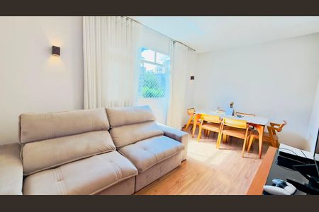 Apartamento à venda com 70m², 2 quartos e 1 vaga