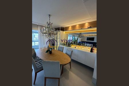 Apartamento à venda com 211m², 3 quartos e 3 vagas