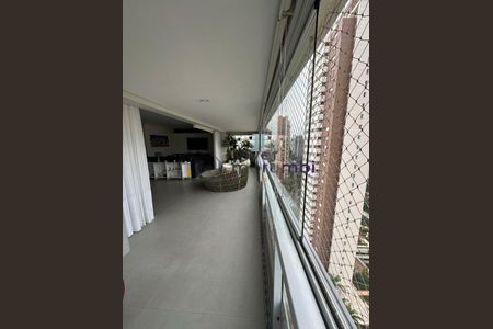 Apartamento à venda com 211m², 3 quartos e 3 vagas