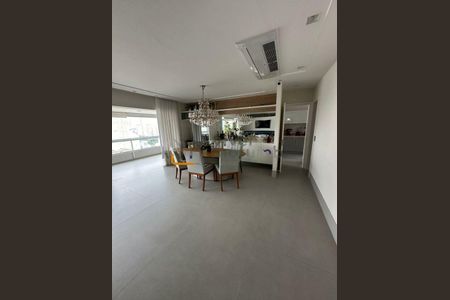 Apartamento à venda com 211m², 3 quartos e 3 vagas