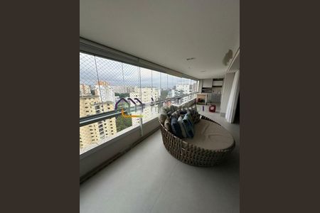 Apartamento à venda com 211m², 3 quartos e 3 vagas