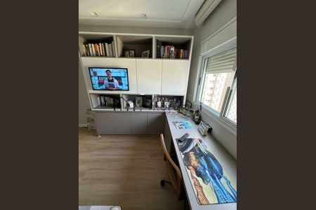 Apartamento à venda com 211m², 3 quartos e 3 vagas