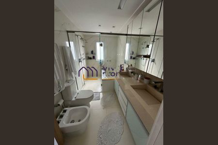 Apartamento à venda com 211m², 3 quartos e 3 vagas