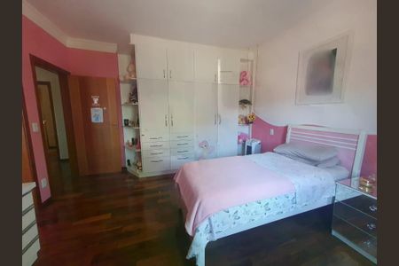 Casa à venda com 4 quartos, 324m² em Santa Cruz, Valinhos