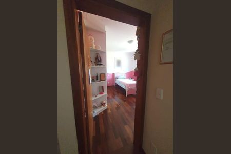 Casa à venda com 4 quartos, 324m² em Santa Cruz, Valinhos