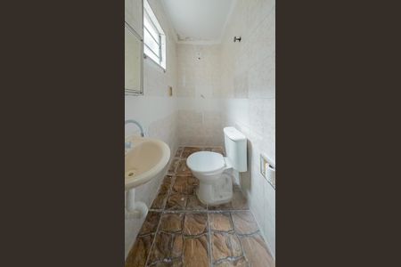 Casa para alugar com 65m², 2 quartos e sem vaga Casa para alugar com 65m², 2 quartos e sem vagaBanheiro da Suíte