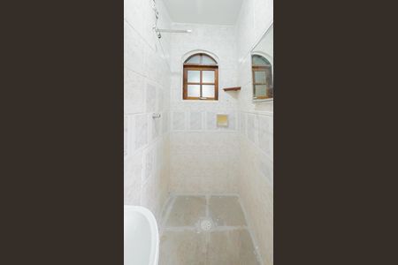 Casa para alugar com 65m², 2 quartos e sem vaga Casa para alugar com 65m², 2 quartos e sem vagaBanheiro da Suíte