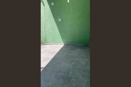 Casa à venda com 220m², 6 quartos e 2 vagas